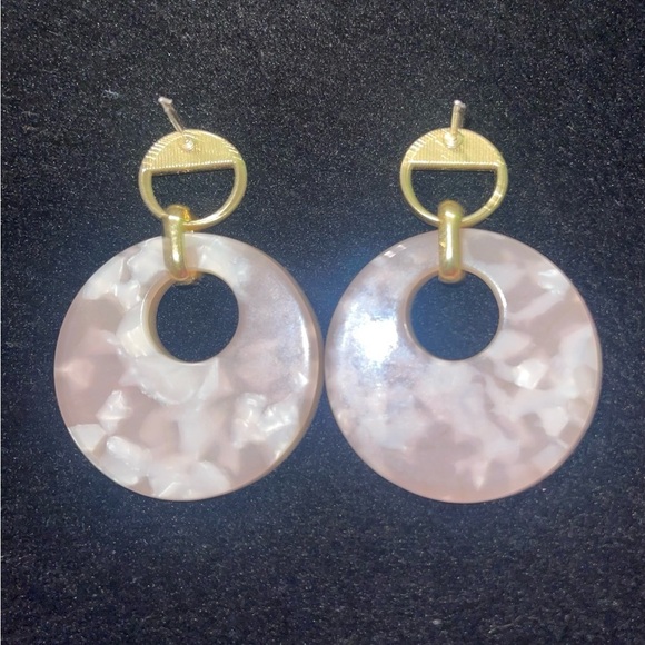 Chic Pink Rhinestone and Resin Hoop Earrings - Picture 3 of 3